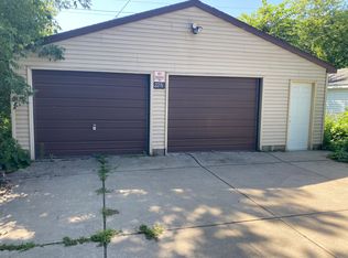 2276 7th St W, Saint Paul, MN 55116