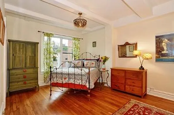 Sold by Corcoran | media 16