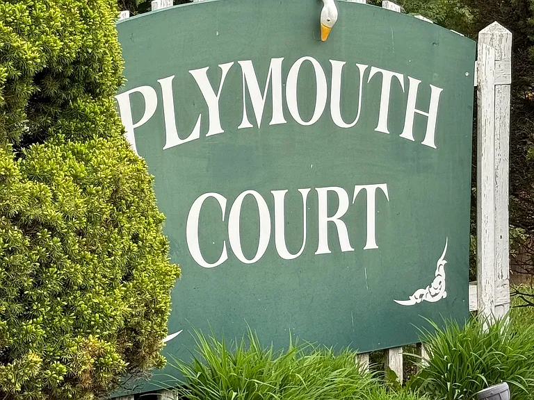 14 Plymouth Ct #14 — Photo 2