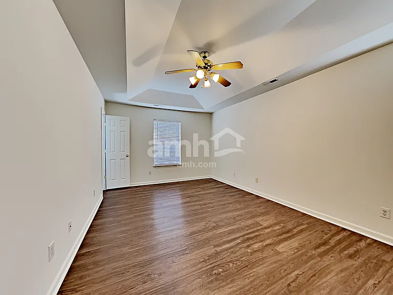 117 Rock Glen Ct — Photo 11
