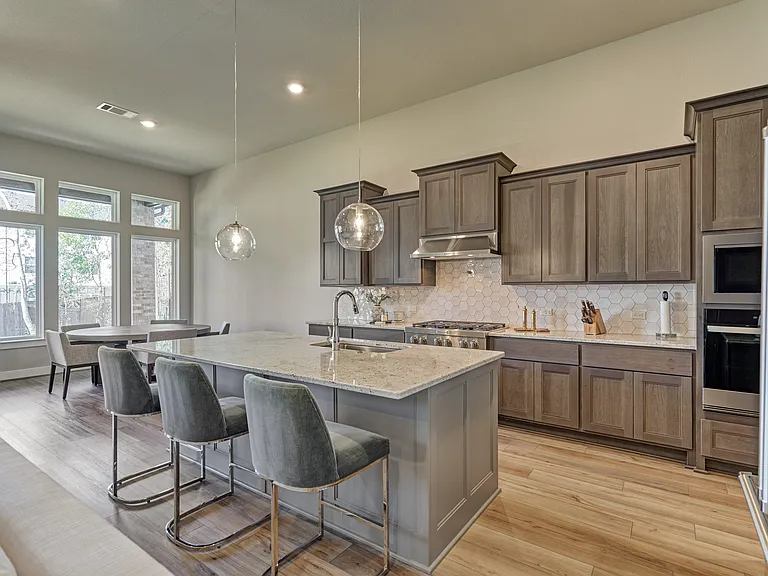 1716 Encino Blvd — Photo 16