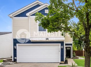 1251 Porchester Ln, Greenwood, IN 46143
