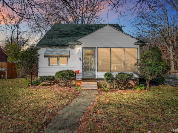 19811 Grandville Ave, Detroit, MI 48219