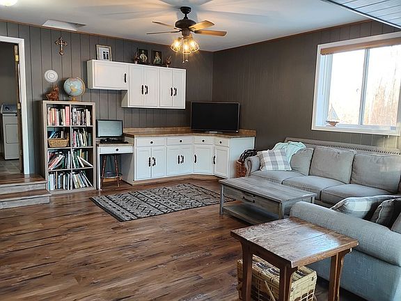 Family/Sun Room