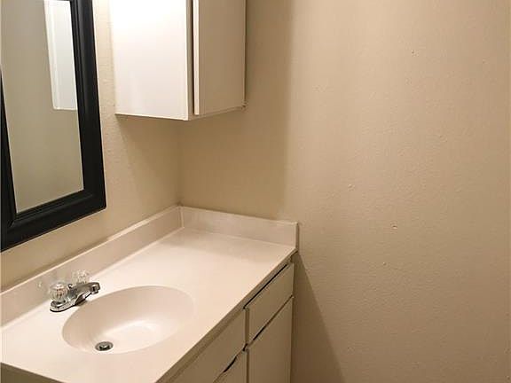 5th image of 4709 Harmon Ave APT 417