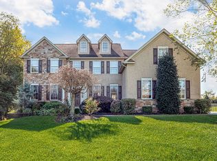 16 Eagleview Ln, Schwenksville, PA 19473