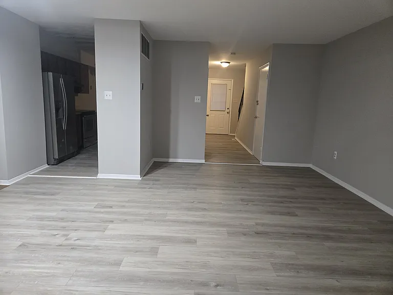 1 Golden Hill Ct — Photo 7