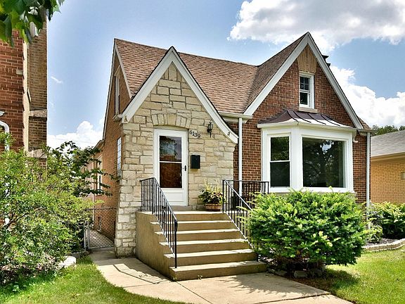 6139 N Karlov Ave, Chicago, IL 60646 | MLS #11915225 | Zillow