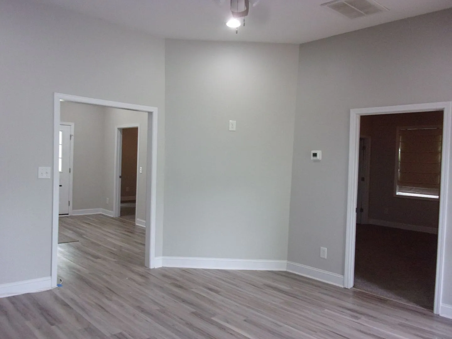 Beautifully Renovated 2 Bedroom 1 Bath Home - Minutes to Downtown Rock Hill — Photo 3