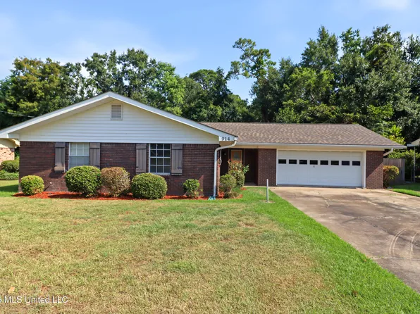 914 Latil St, Long Beach, MS 39560