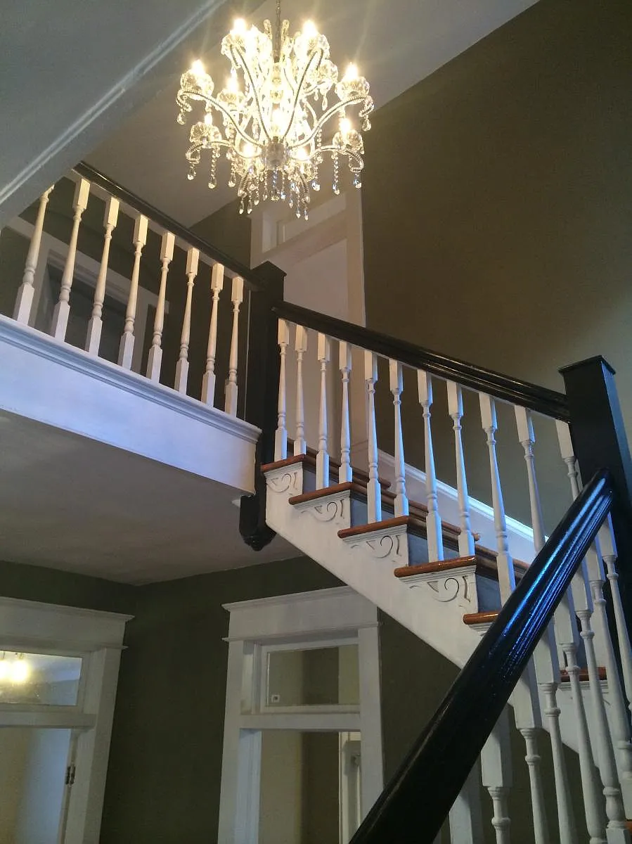 Lobby - 1406 3rd St SW #1