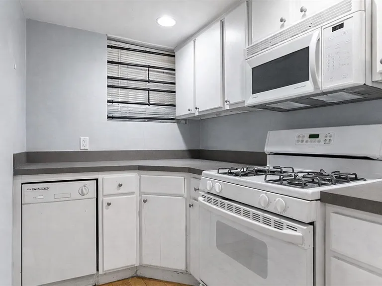 1170 Massachusetts Ave #2 — Photo 3