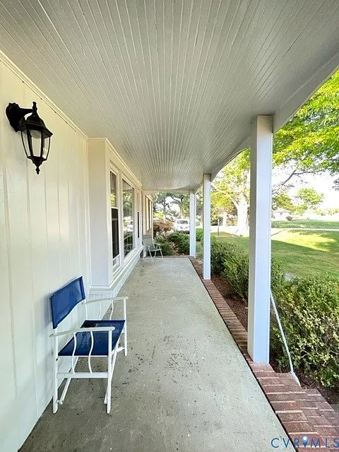 4 bed, 2.0 bath, 2000 sqft, $2,495 — Photo 3