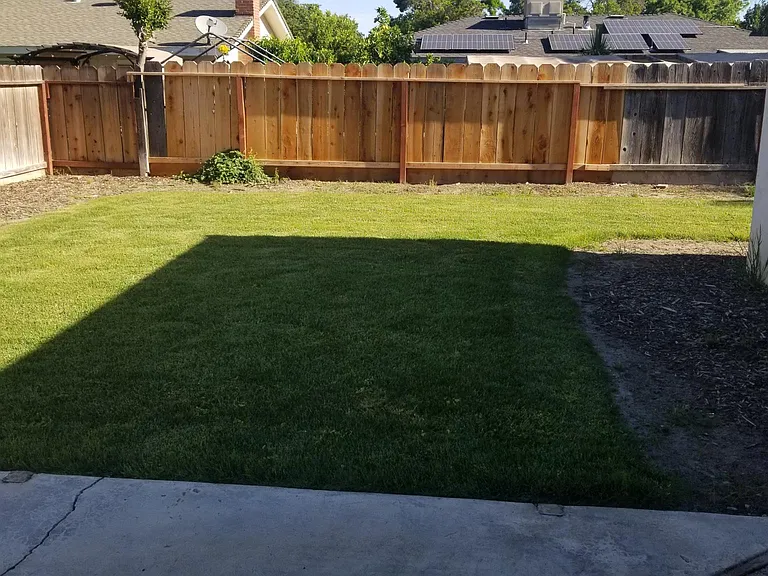 687 W Donna Dr — Photo 31