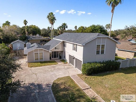 2nd image of 2941 Emerald Lake Dr