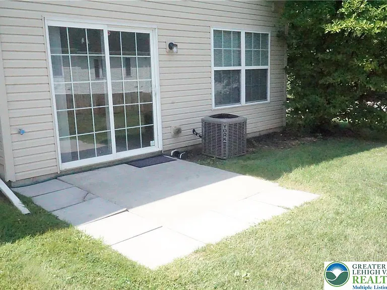 737 Trout Creek Ln — Photo 17