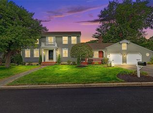 34 Red Cedar Ln, North Providence, RI 02904