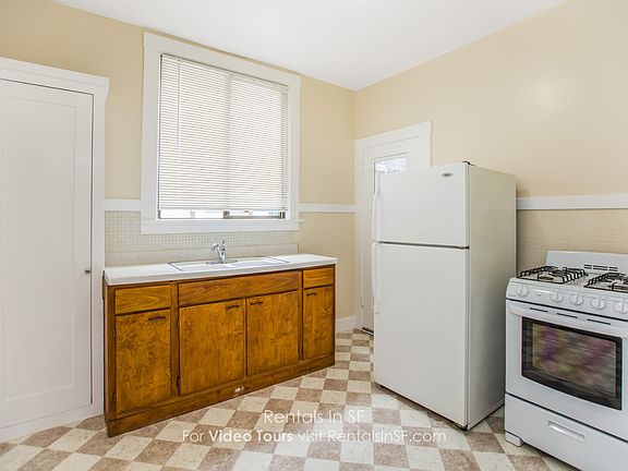 4th image of 418 23rd Ave #1