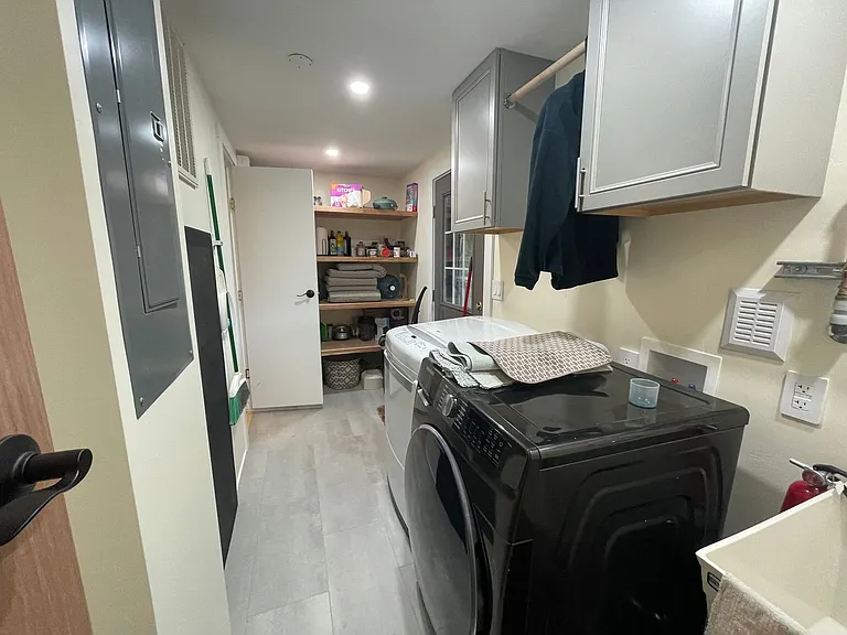 2103 Little Applegate Rd — Photo 40