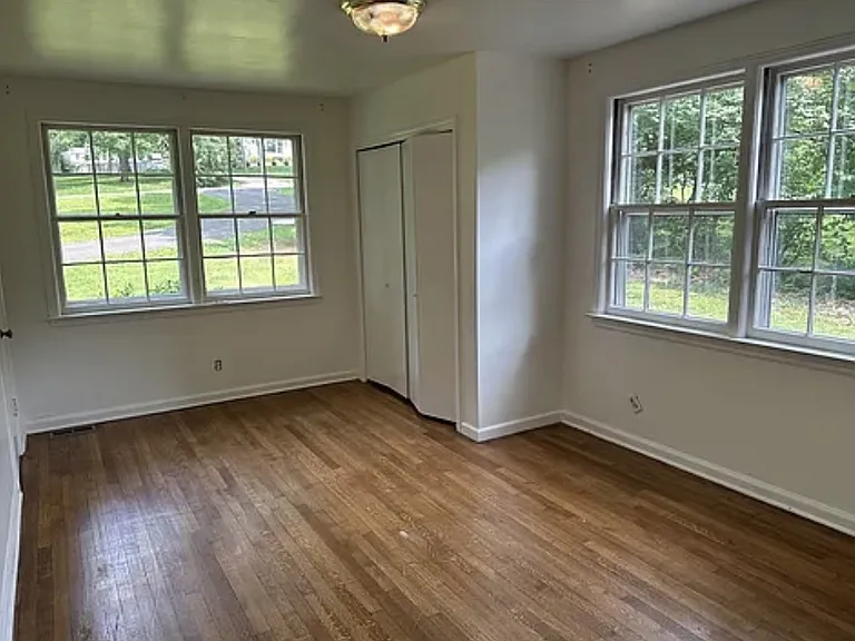 620 Royal Oaks Pl — Photo 5