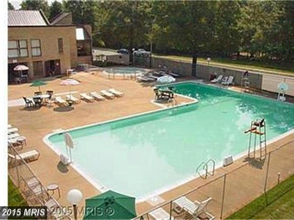 3rd image of 7589 Margate Ct