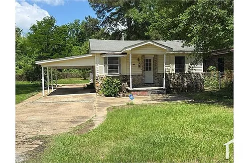 2829 Comfort St Photo 1
