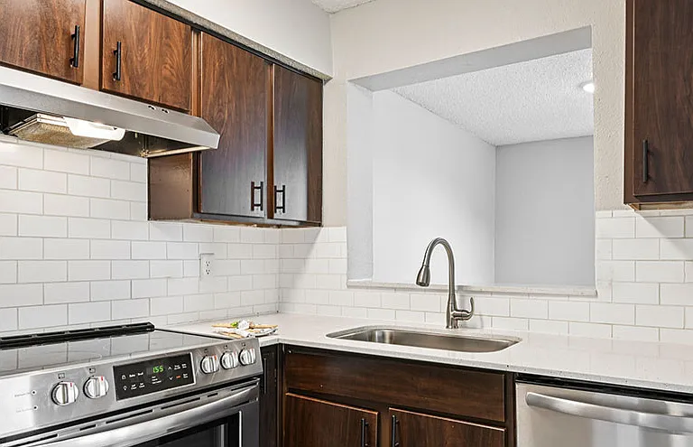 Creekside Apartment Homes — Photo 6