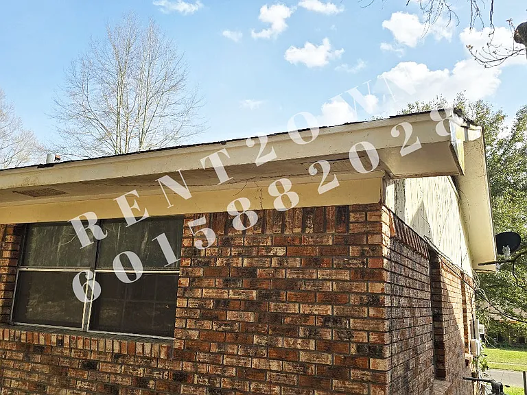 113 Lexington Dr — Photo 5