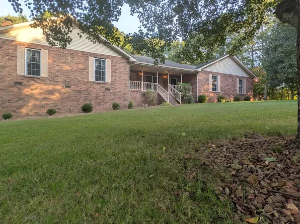 520 Creekway Dr, Crossville, TN 38555