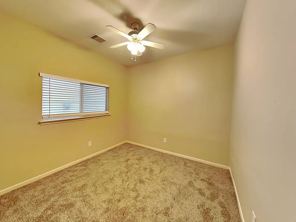 1st image of 20590 Sycamore Crest Ln