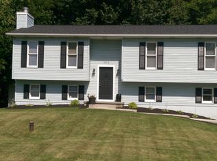 3713 Cottage Grove Rd, Akron, OH 44319