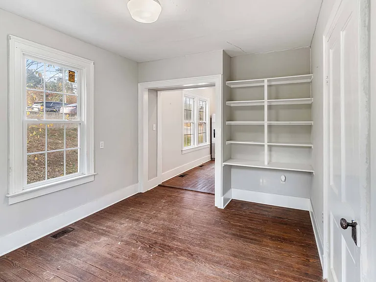 2054 Walton Way — Photo 14