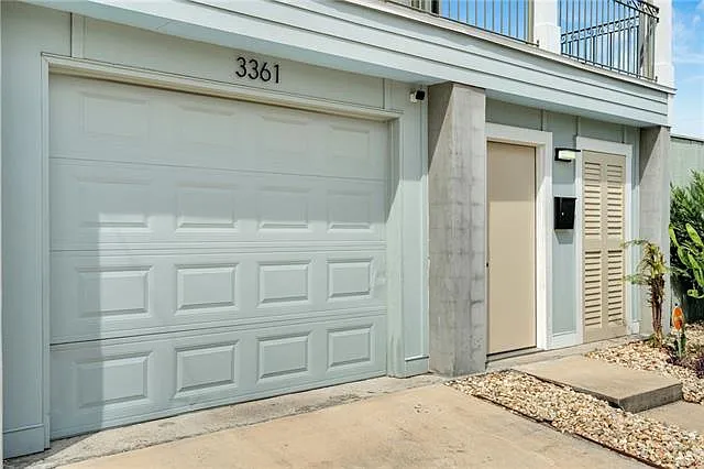 3 bed, 2.0 bath, 1608 sqft, $2,700 — Photo 4