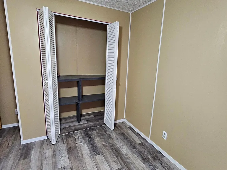 1256 Hawk Ave — Photo 17