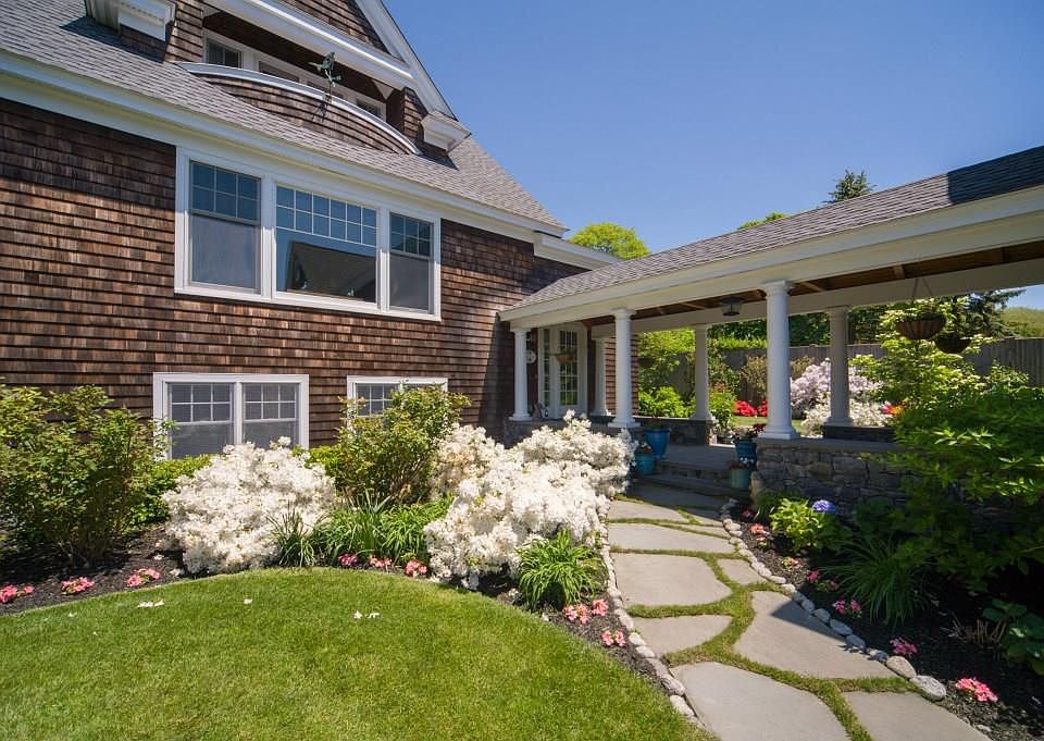 190 Coggeshall Ave, Newport, RI 02840 Zillow