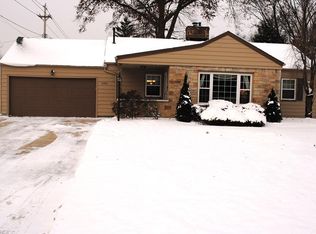 3790 Wooster Rd, Rocky River, OH 44116