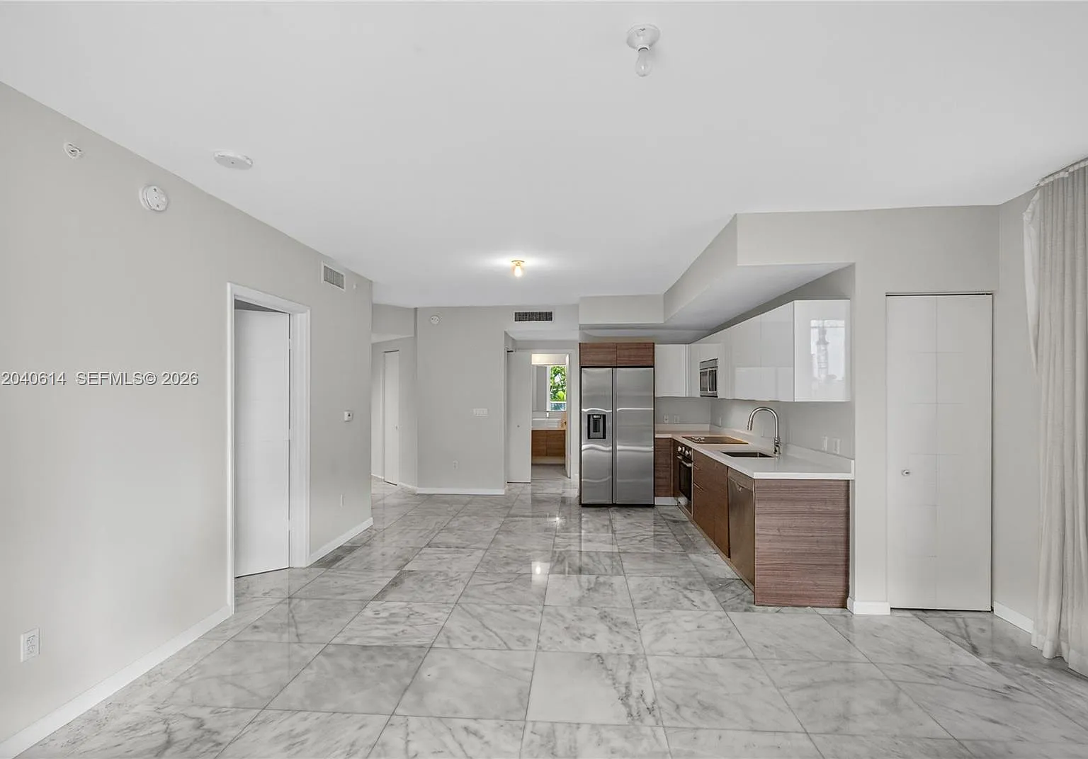 Brickell Ten Condo — Photo 4