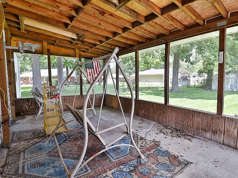1930 Sara Lee Ave — Photo 24