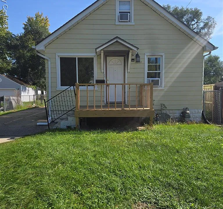 7561 Ziegler St