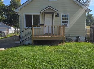 7561 Ziegler St, Taylor, MI 48180