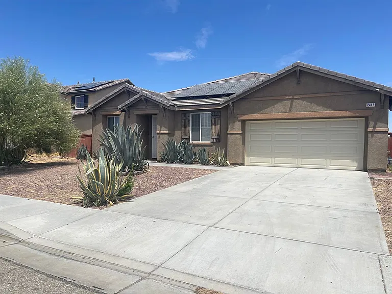 2415 Arboretum Ave — Photo 2
