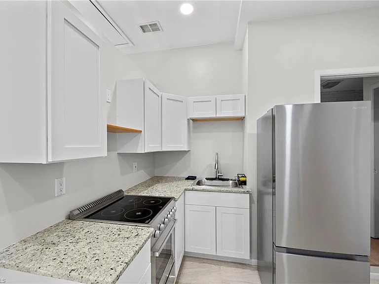 7195 Reymoor Dr — Photo 9