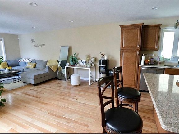 3rd image of 353 Fuller St Unit 45