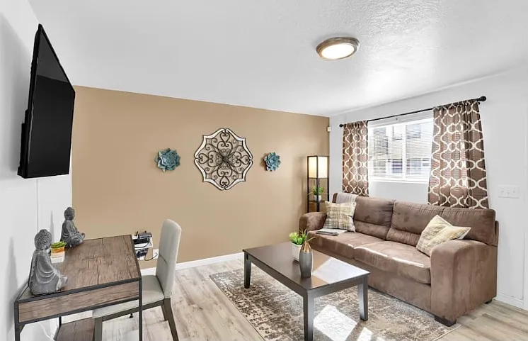 1932 S McClelland St #3 — Photo 12
