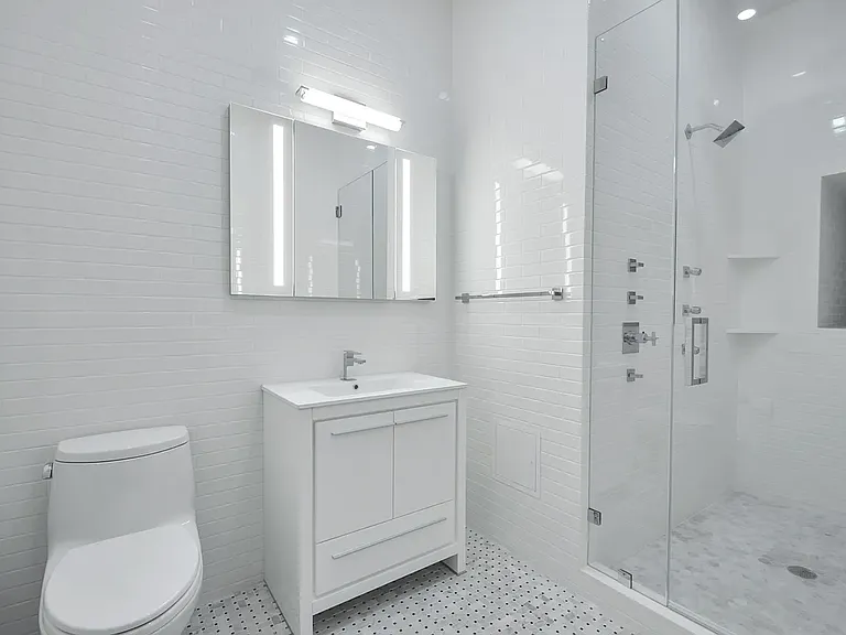 121 Madison Ave #3I — Photo 8