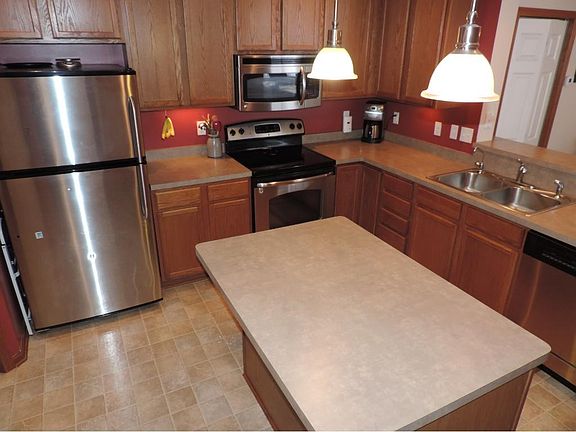 3rd image of 4490 Rosemary Way Unit 3