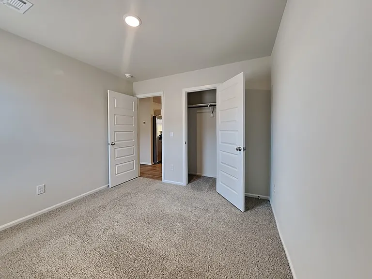 501 Saint Charles Pl — Photo 11
