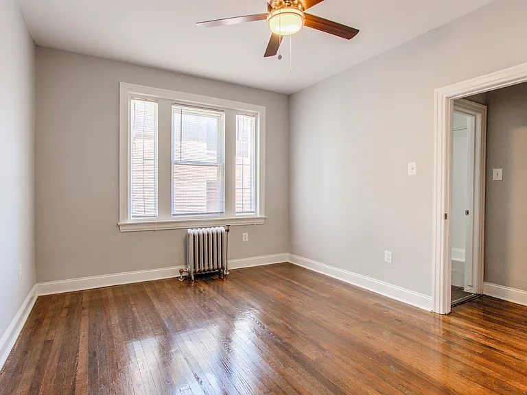 Campus Apartments — Photo 15