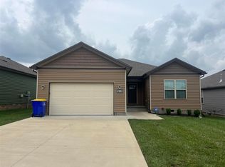 673 Cherry Blossom Rd, Bowling Green, KY 42103