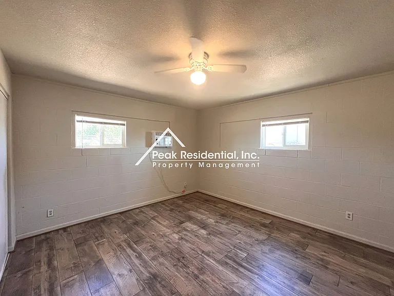 3201 Leona Cir — Photo 15